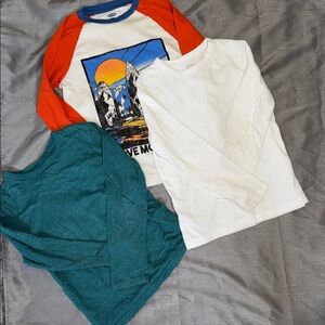 Set of 3 kids long sleeved T-shirts